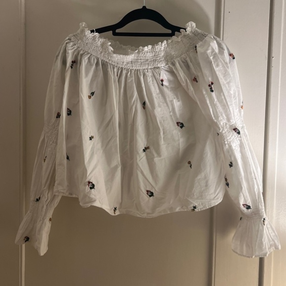 Zara Embroidered Puff Sleeve Top - Picture 1 of 5